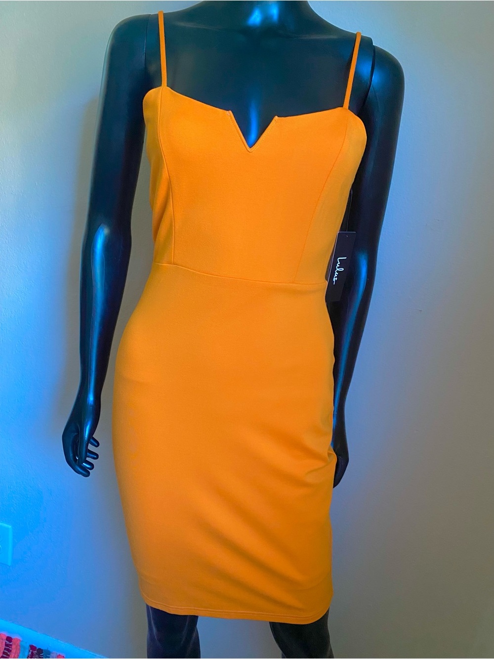 Lulu's Vibrant Orange Midi Bodycon Dress with V-Notch Neckline NWTs